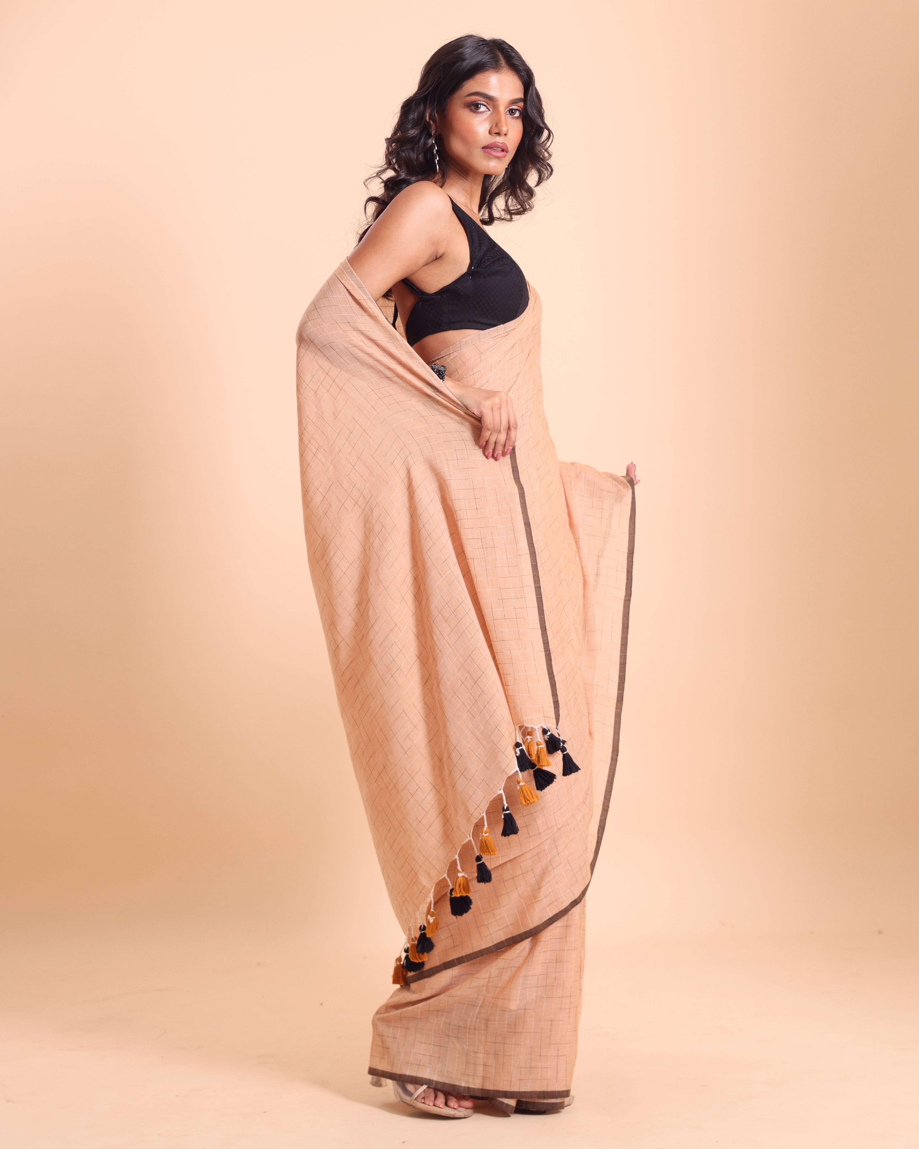 Handloom Malmal Cotton Tie-Dye Saree - Apricot