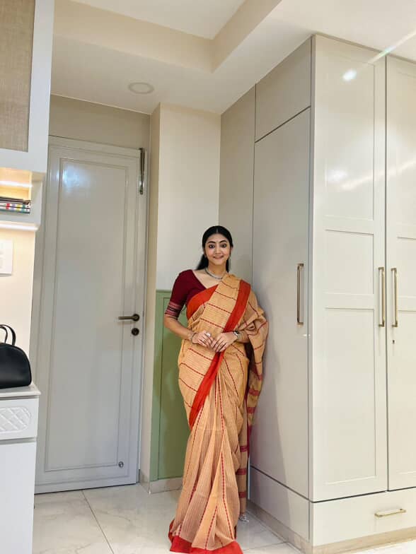 Handloom Fish Chain Jamdani Saree - Peanut