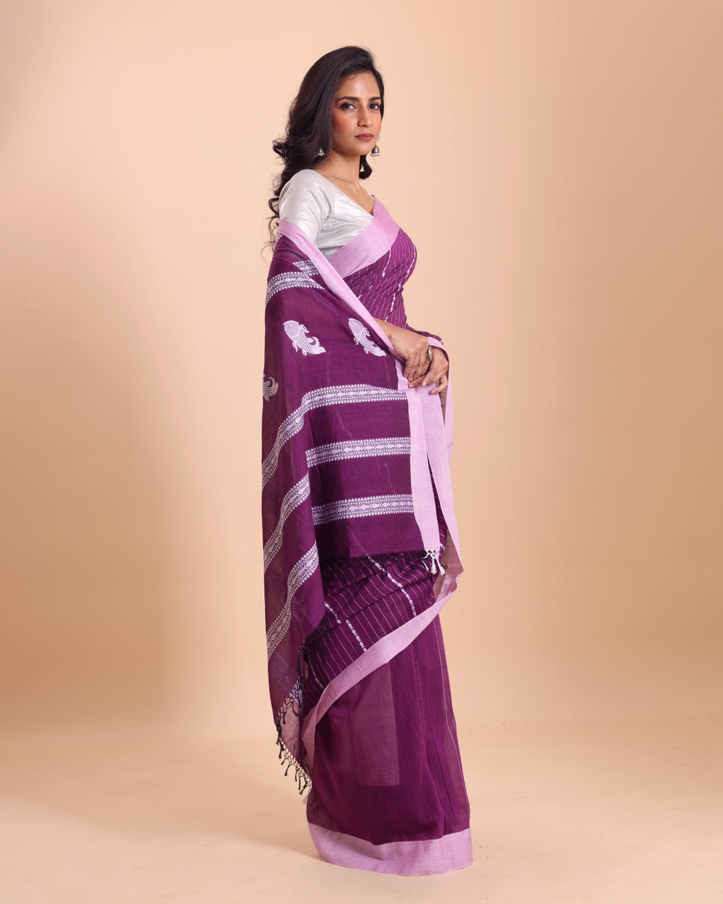 Handloom Fish Chain Jamdani Saree - Purple Orcid