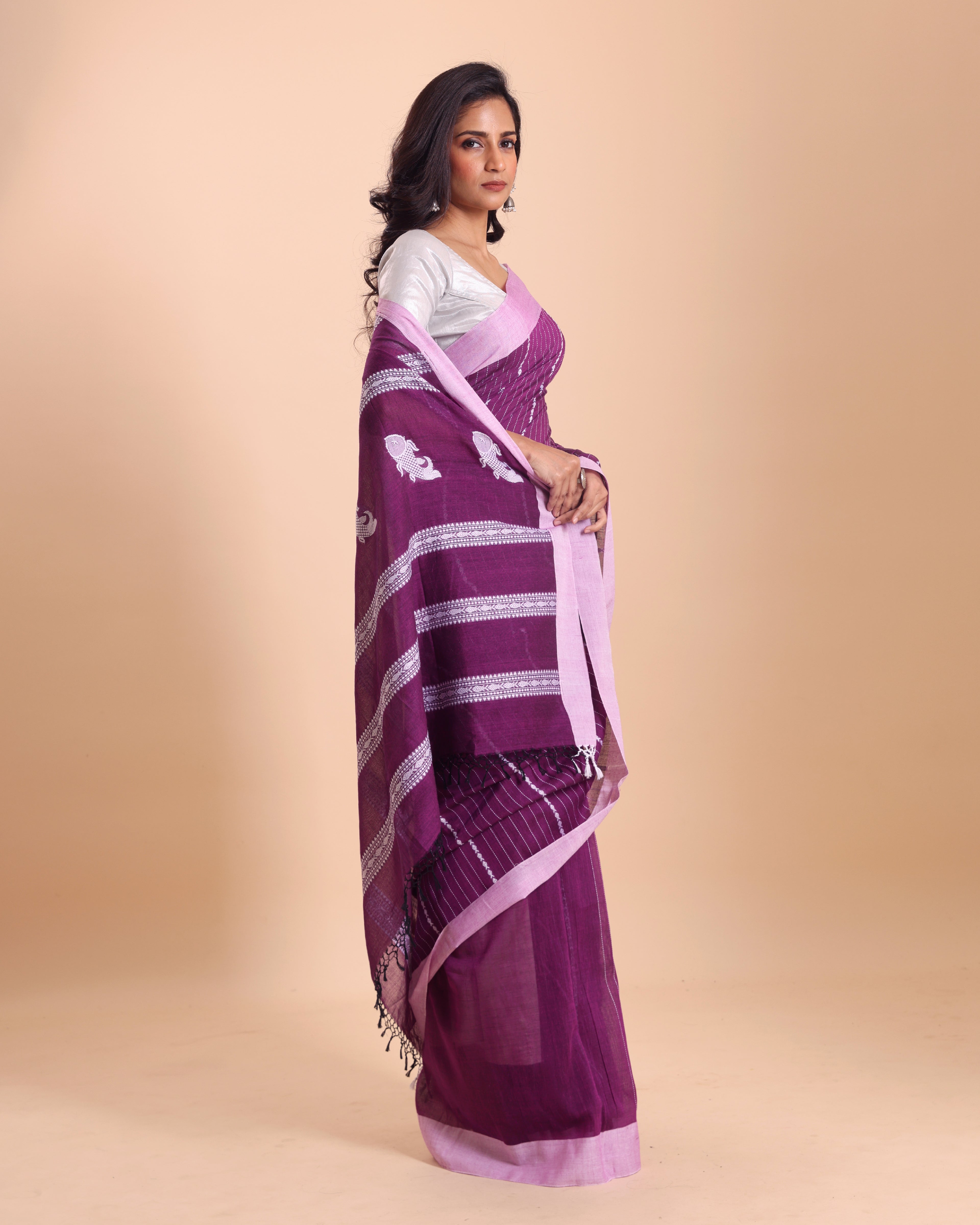 Handloom Fish Chain Jamdani Saree - Purple Orcid