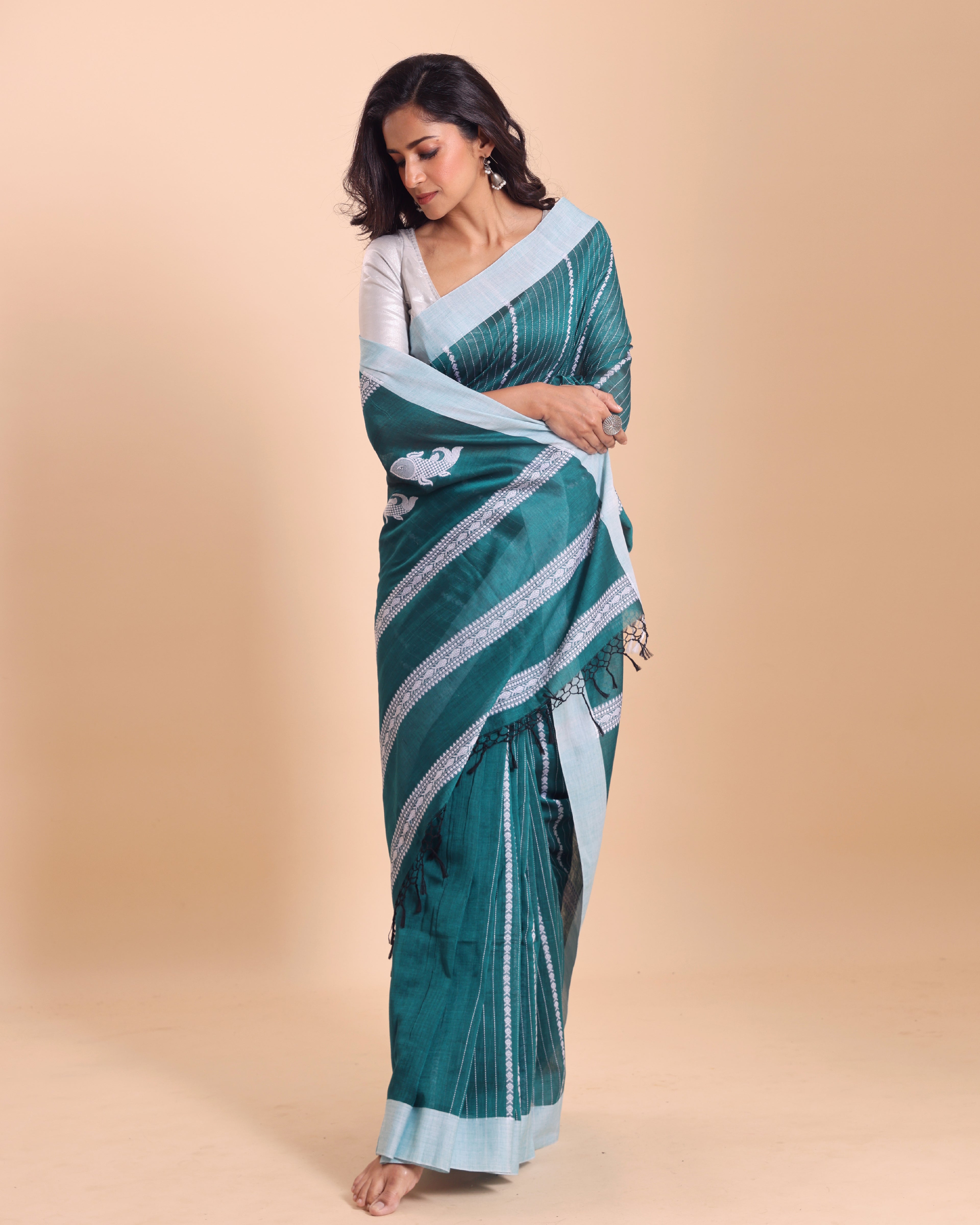 Handloom Fish Chain Jamdani Saree - Turquoise