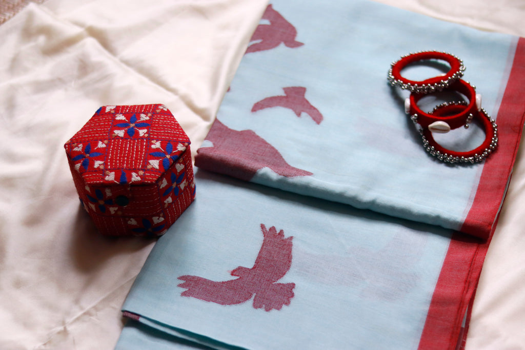 Handloom Cotton Happy Bird Jamdani Saree - Powder Blue