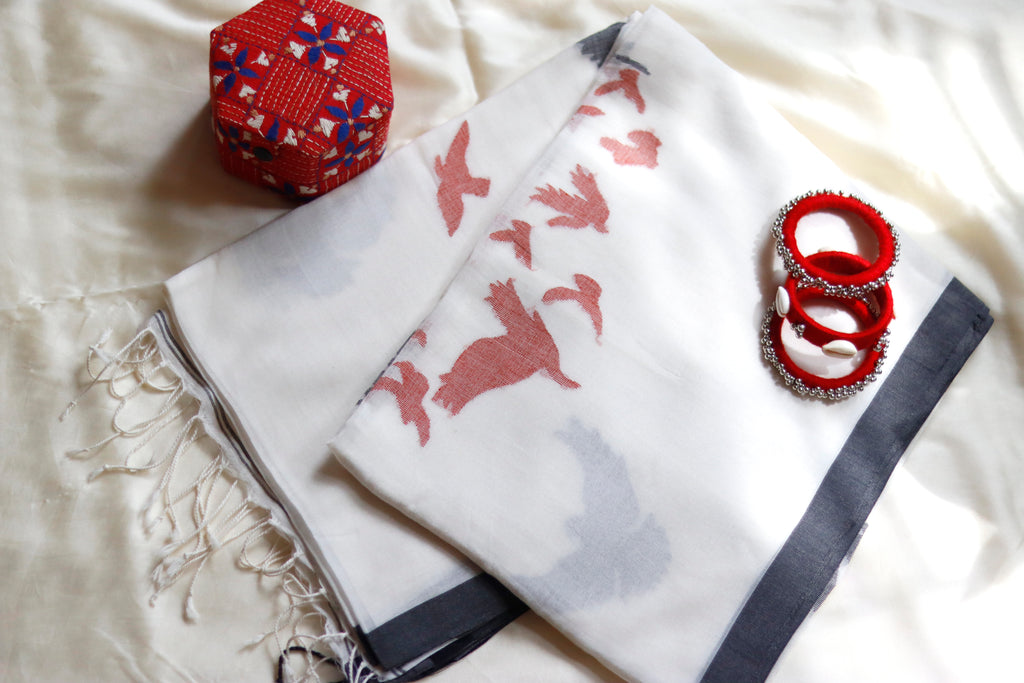 Handloom Cotton Happy Bird Jamdani Saree - Off White