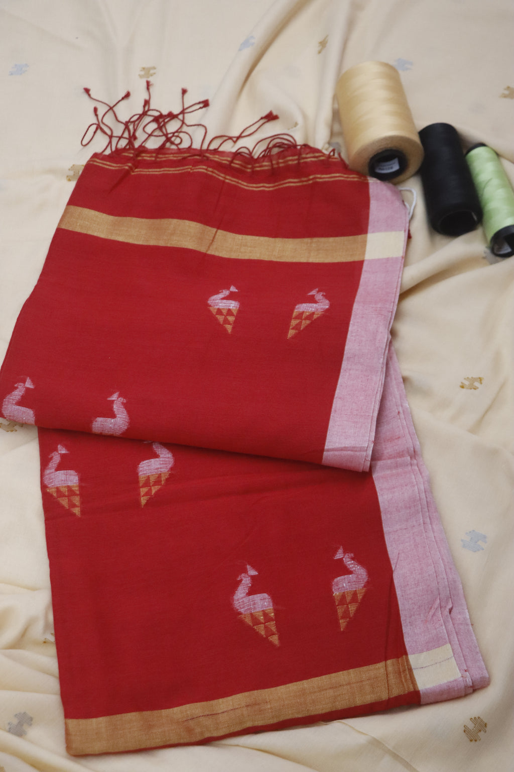 Handloom Cotton Mayur Jamdani Saree - Red