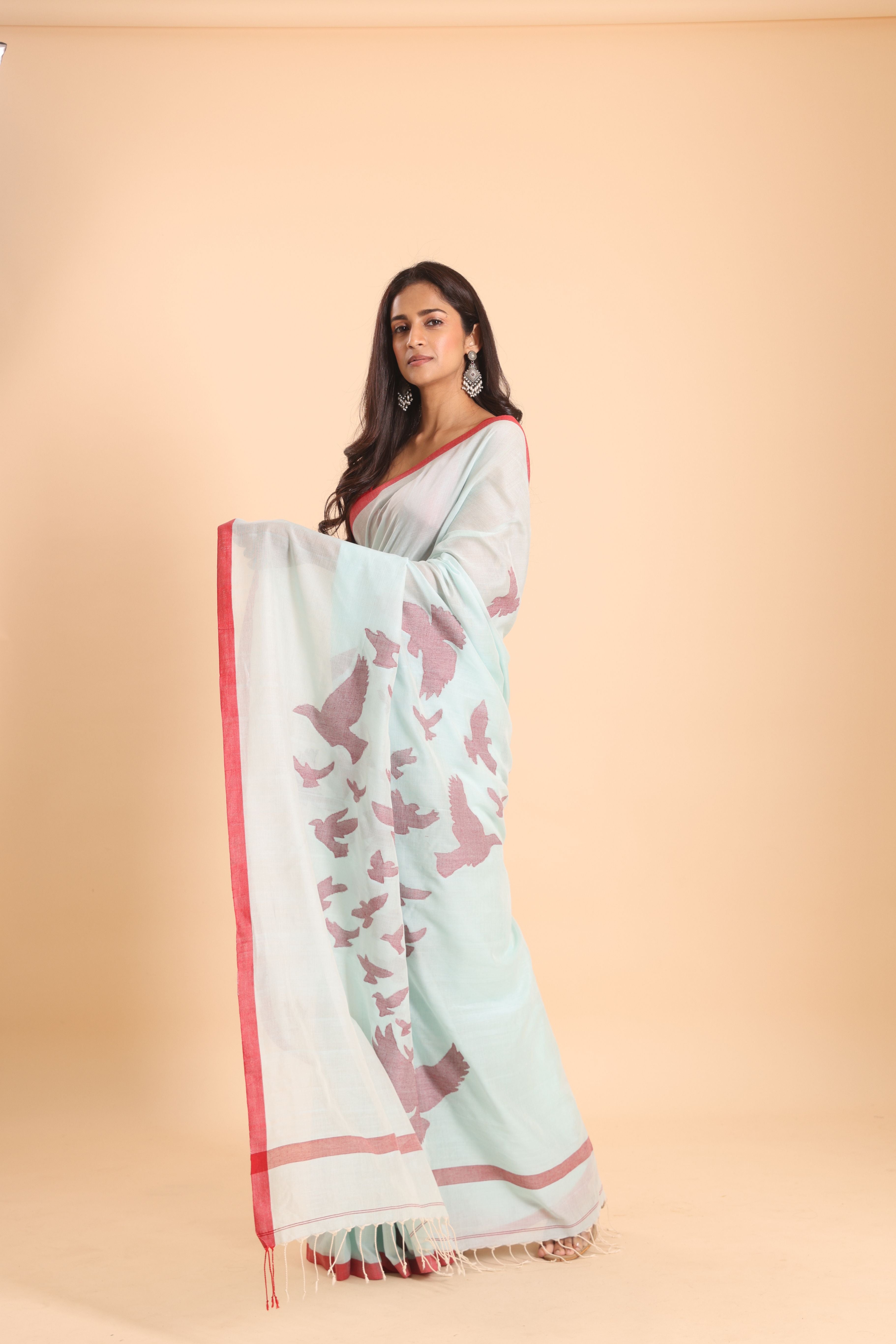 Handloom Cotton Happy Bird Jamdani Saree - Powder Blue