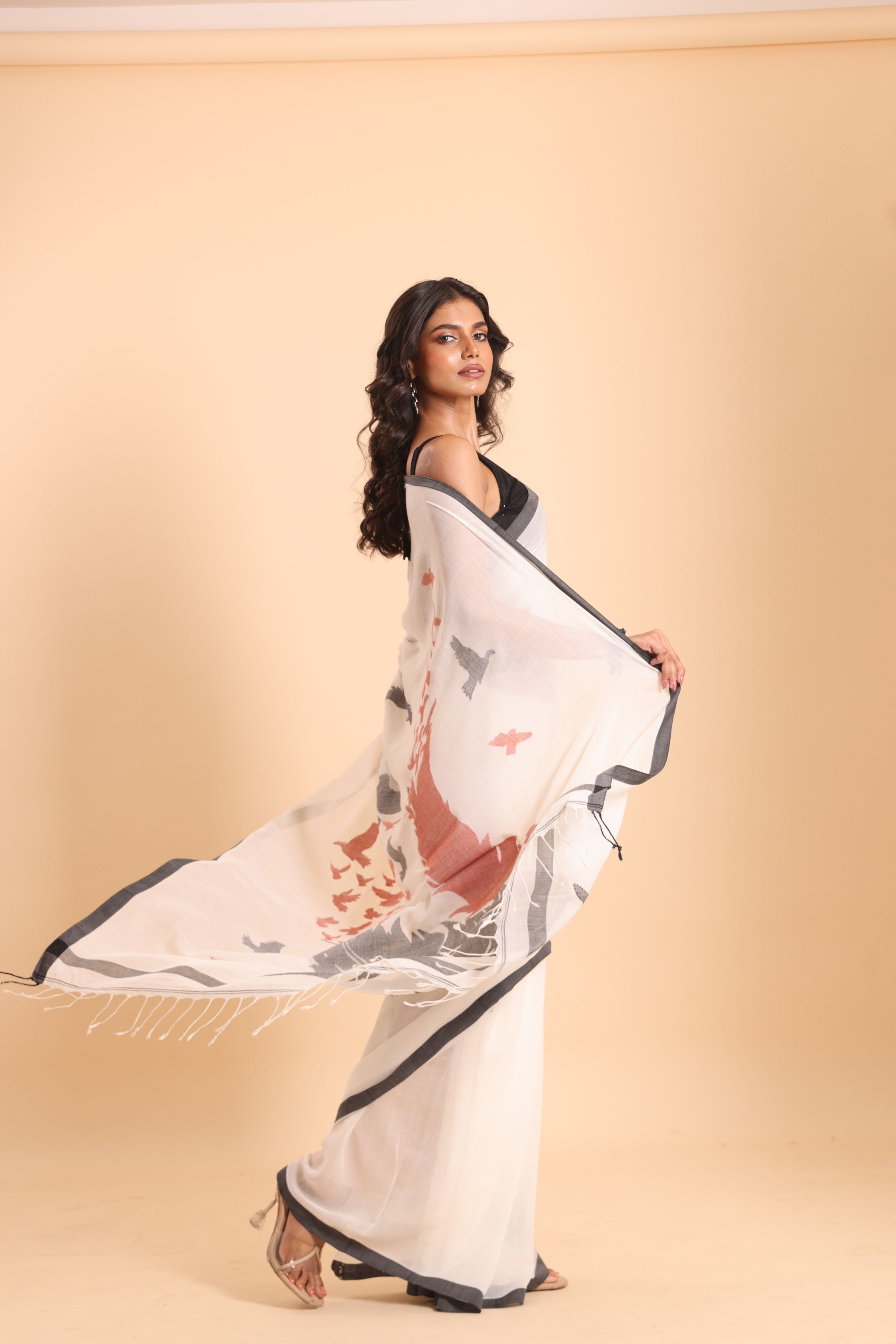 Handloom Cotton Happy Bird Jamdani Saree - Off White