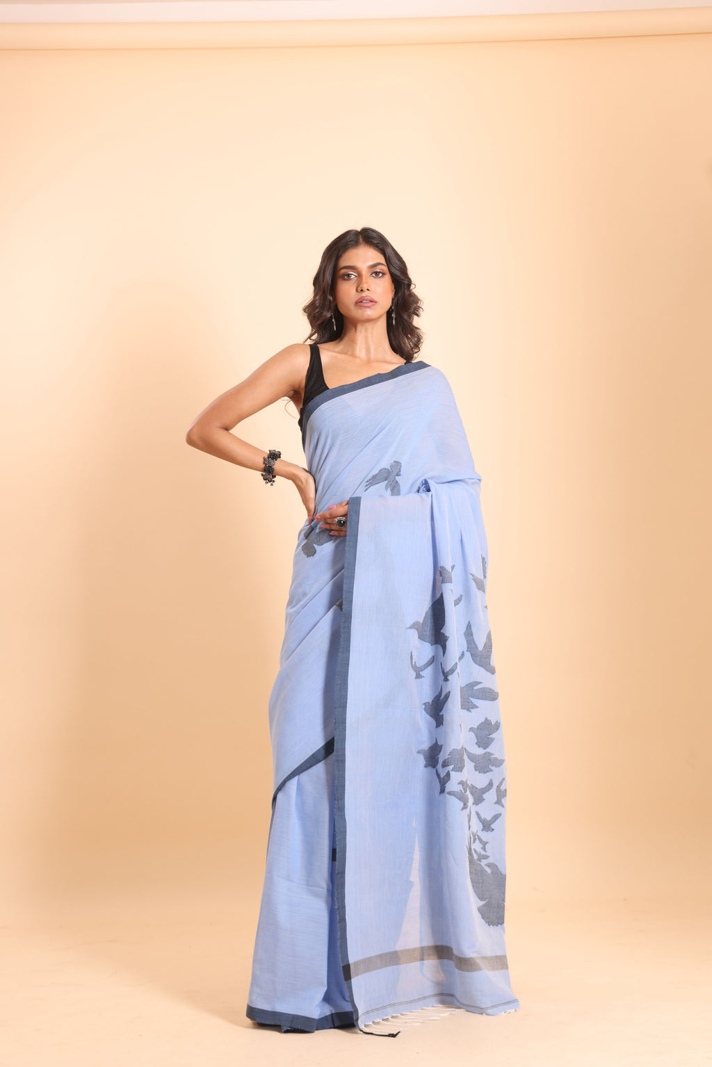 Handloom Cotton Happy Bird Jamdani Saree - Glass Blue