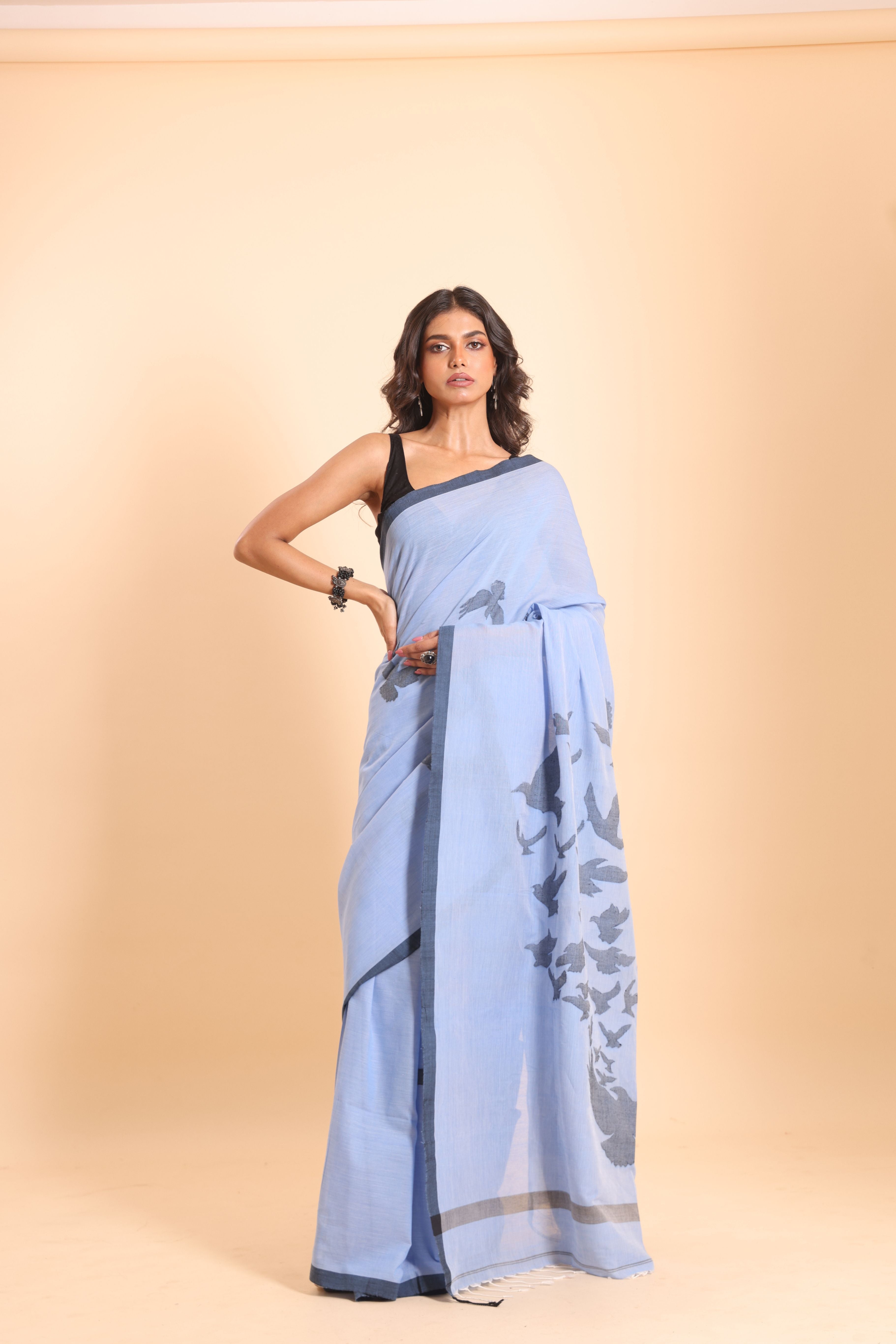 Handloom Cotton Happy Bird Jamdani Saree - Glass Blue