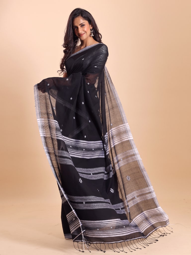 Handloom New Charpati Jamdani Saree - Black